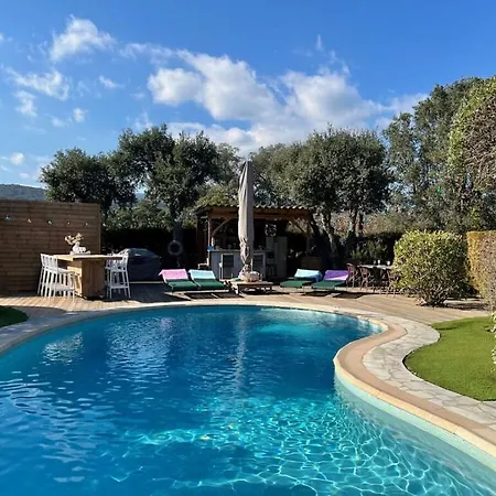 Entassi Comfortable Villa
